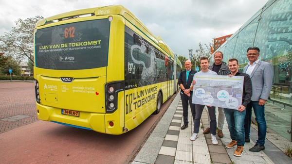 NHL Stenden Hogeschool en Arriva werken samen aan ‘Lijn van de Toekomst’ NHL Stenden Hogeschool en Arriva werken samen aan ‘Lijn van de Toekomst’