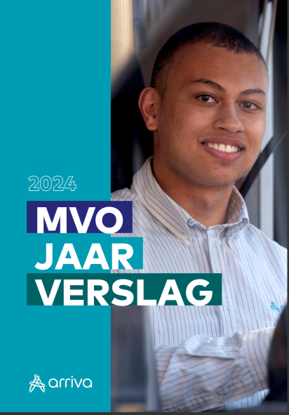 Glimlachende jonge chauffeur nodigt uit tot lezen op de voorpagina van het MVO Verslag 2024 van Arriva